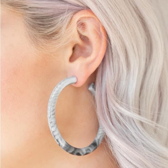 Acrylic gray earrings - Picture 1 of 1